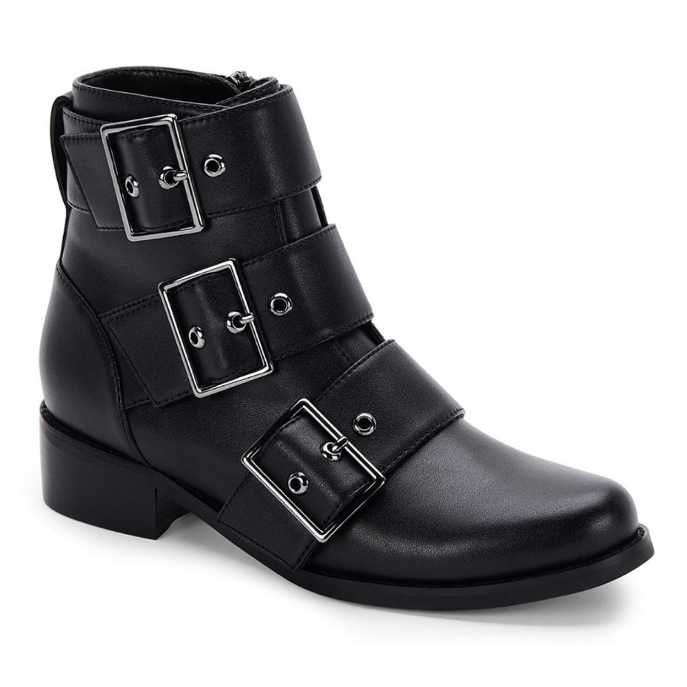 Gorgeous Leather Buckle Boots 🖤